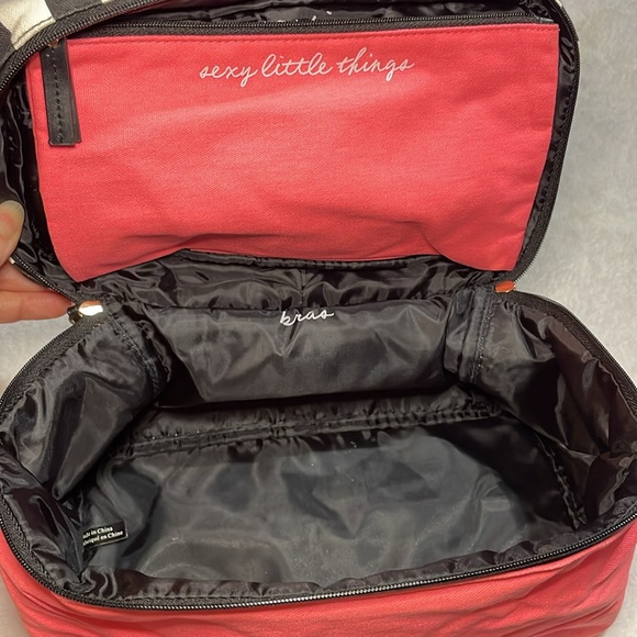 NWT Victoria's Secret Coral Pink Intimates Travel Bag - Picture 7 of 12